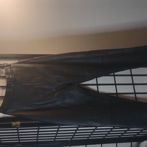 💕Leather pants, 100% Genuine.😎 - Picture 3 of 7